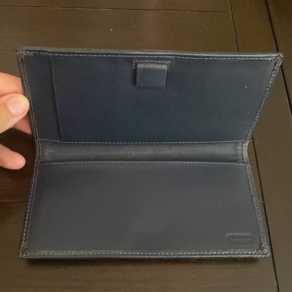 COACH NAVY SIGNATURE CHECK BOOK WALLET NEW - Picture 2 of 3